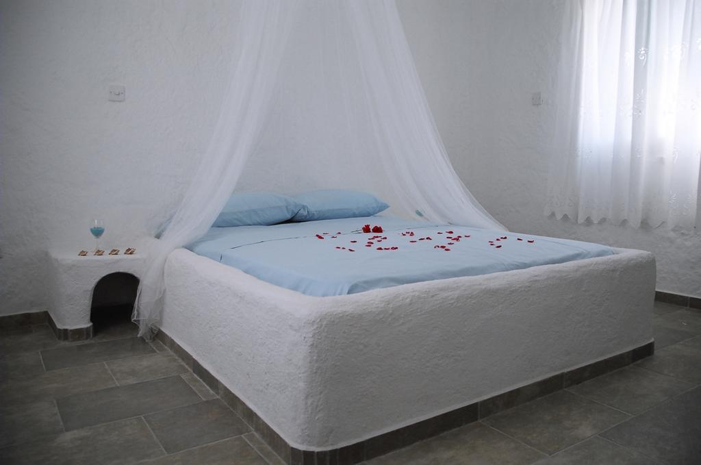 Votsalo Villa Pomos Room photo